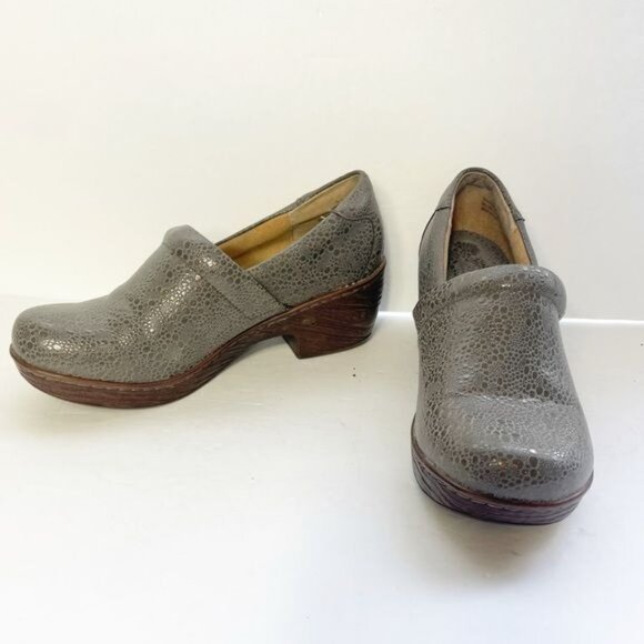 Børn Concept BOC Gray Pebble Shimmer Comfort Slip-On Clogs Sz 9.5 Woodgrain Heel - Picture 2 of 8